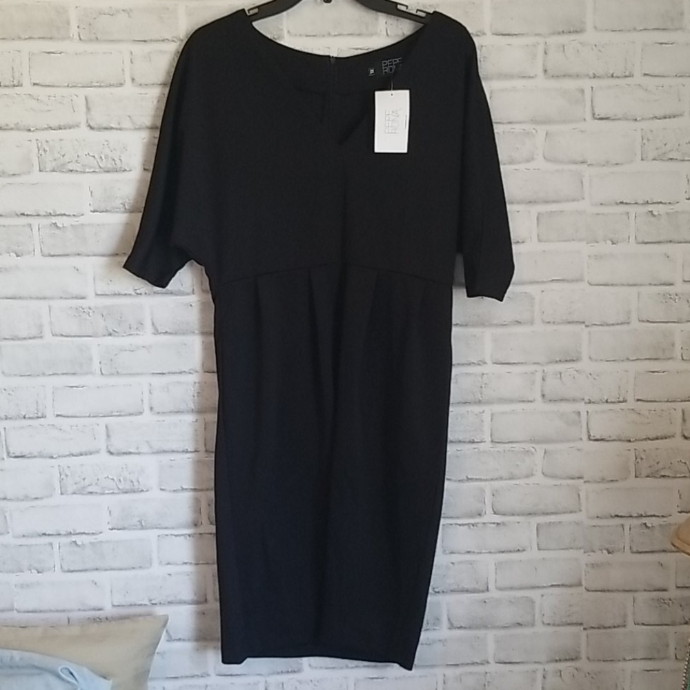 PEPERUNA black knee length dress
